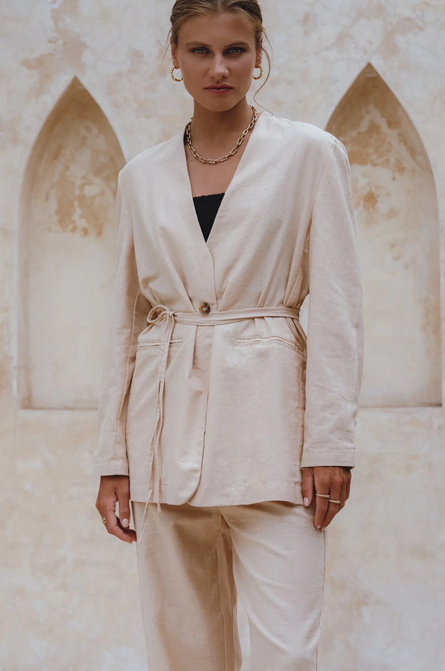 Mia Linen Blazer