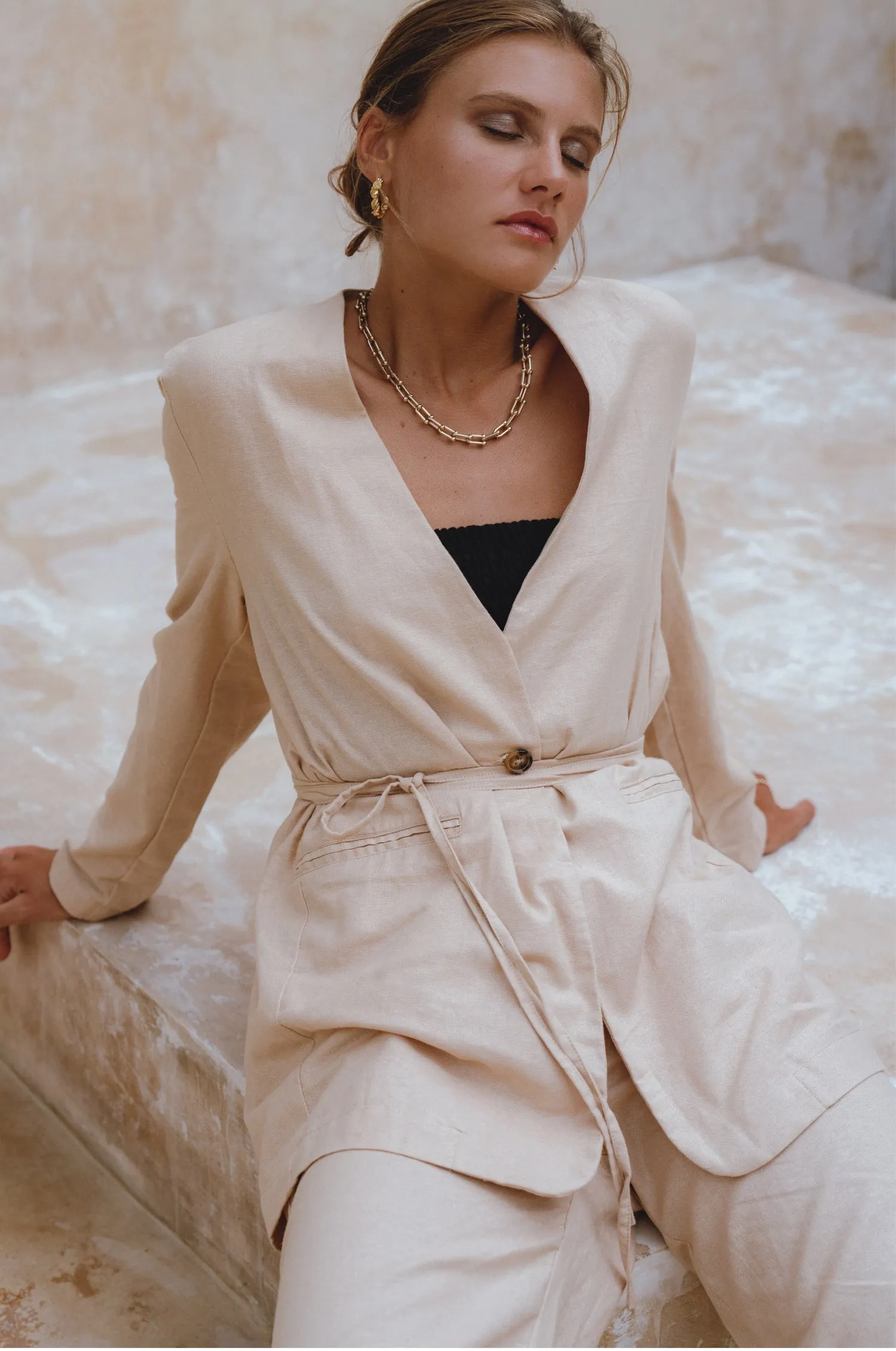 Mia Linen Blazer